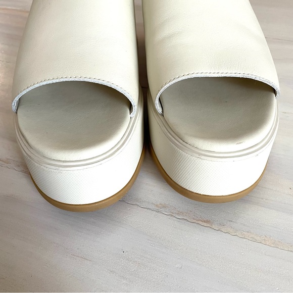 Sorel White Platform Sandals - Picture 4 of 7